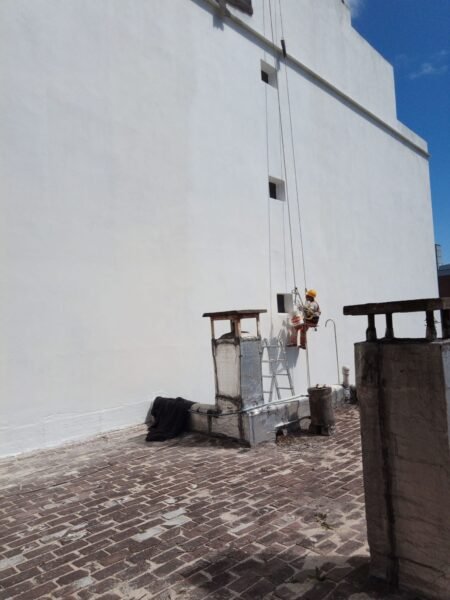 DC Construcciones. Albañil